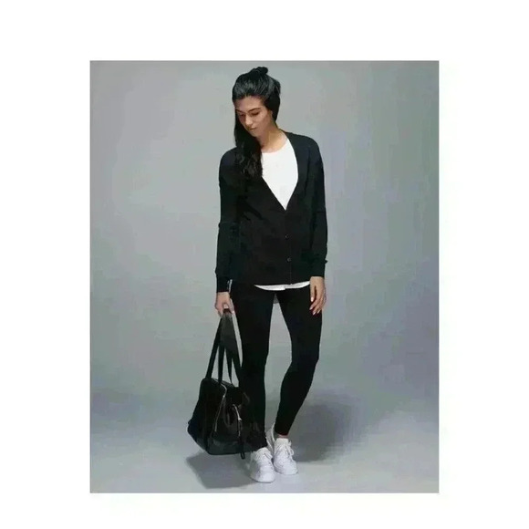 Lululemon Cardi In The Front Boolux TENCEL Cardigan Sweater 2 Dark Grey. Comfort - Picture 1 of 16